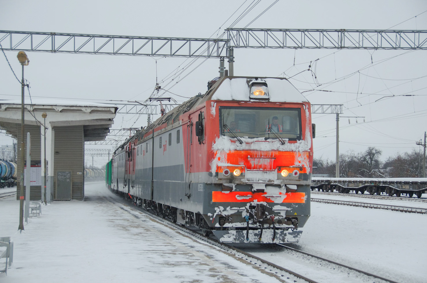 2ЭС6-747