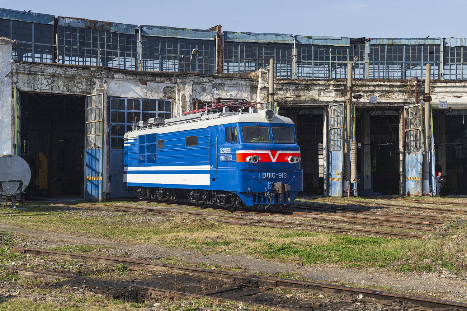 ВЛ10-913