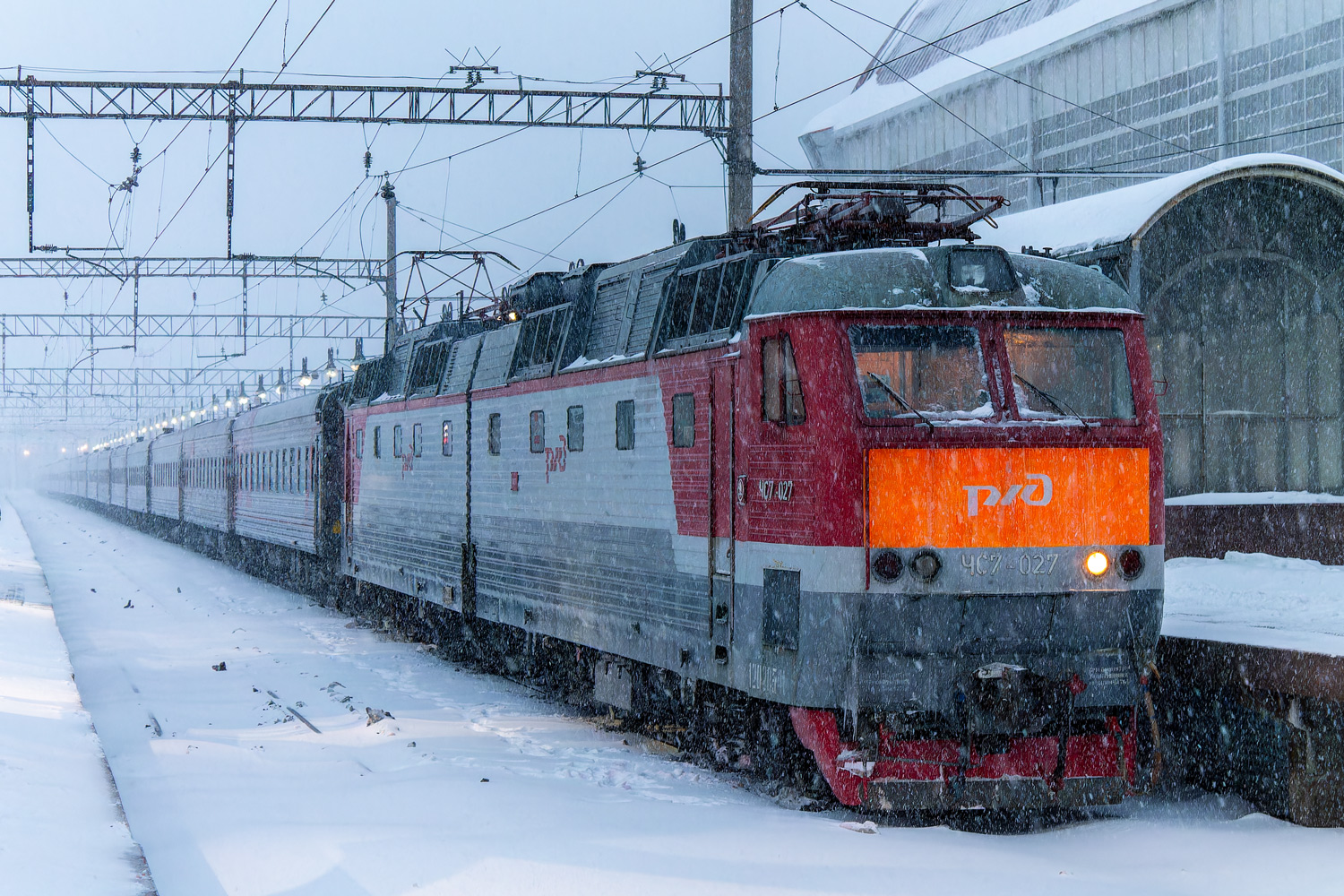 ЧС7-027