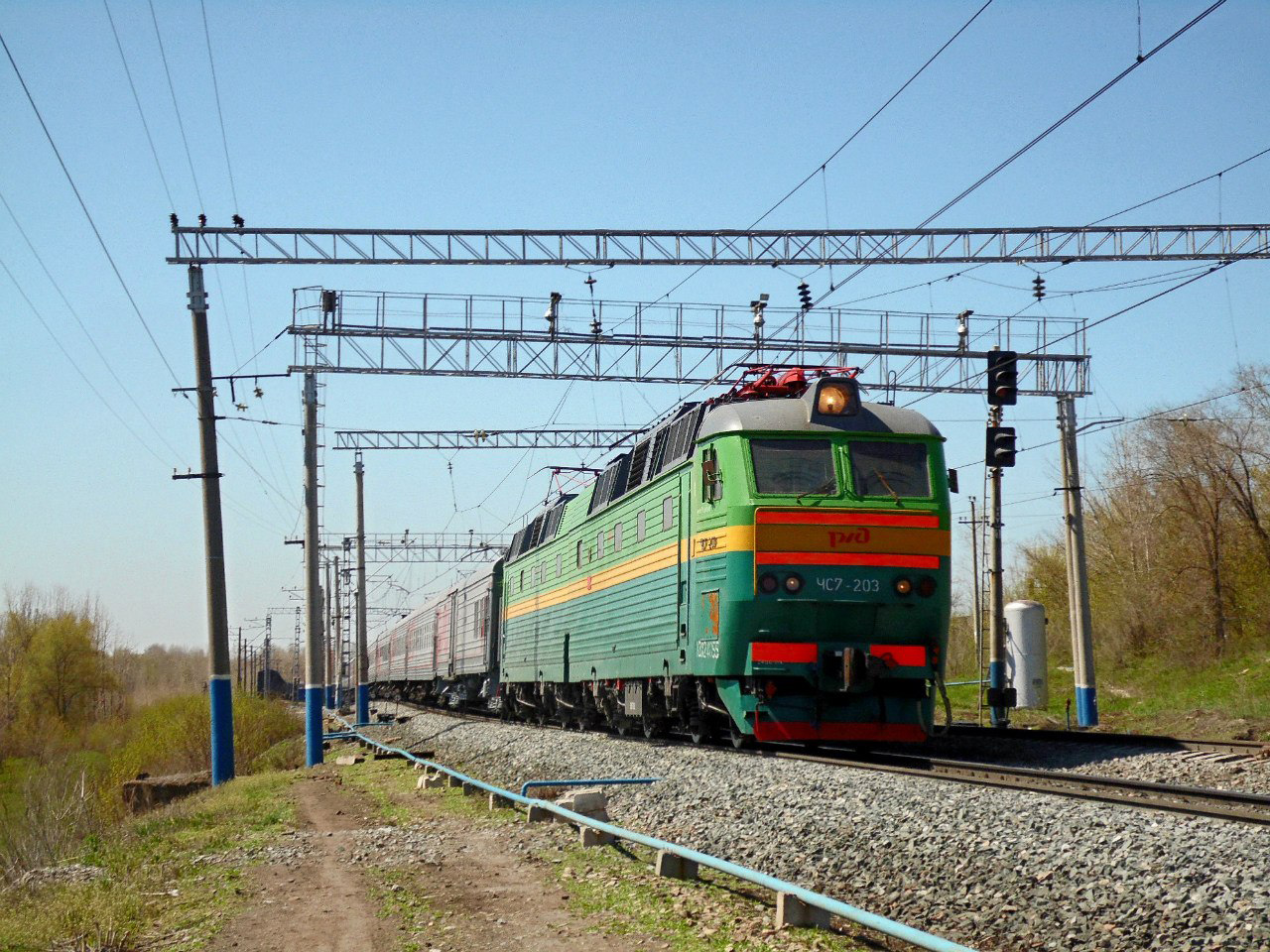 ЧС7-203