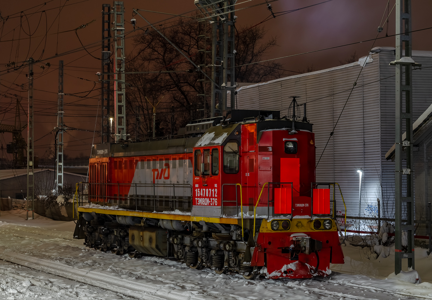 ТЭМ18ДМ-376
