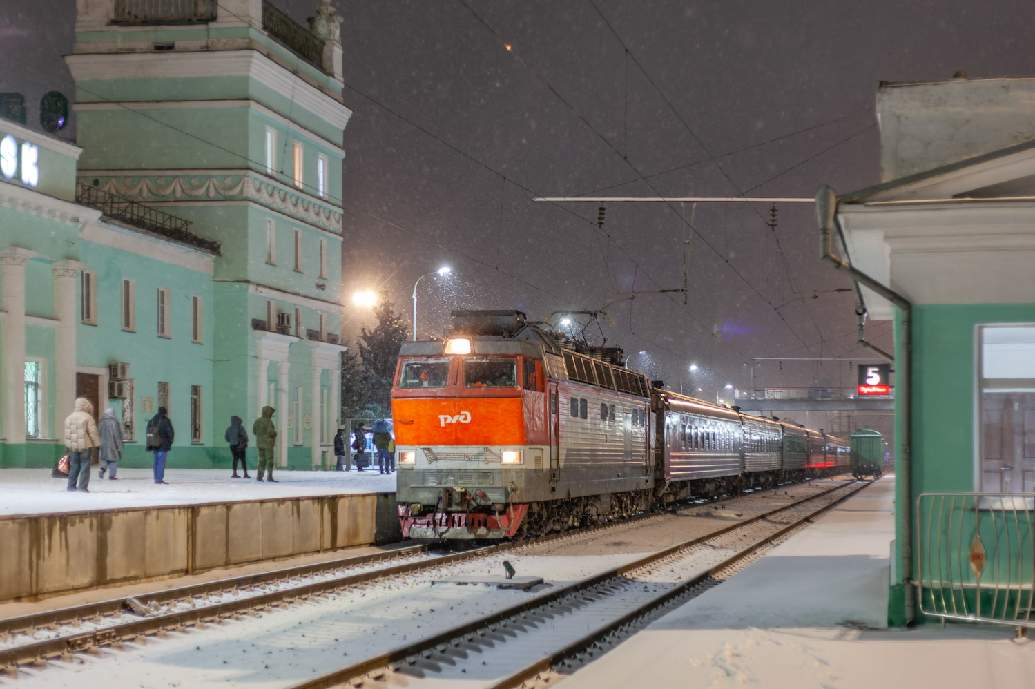 ЧС4Т-379