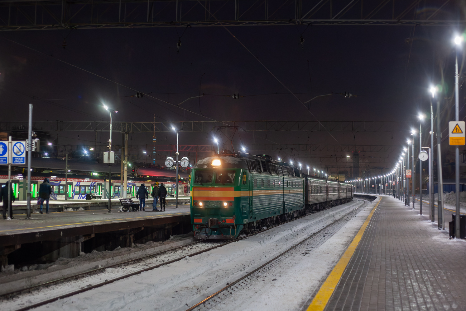 ЧС7-084