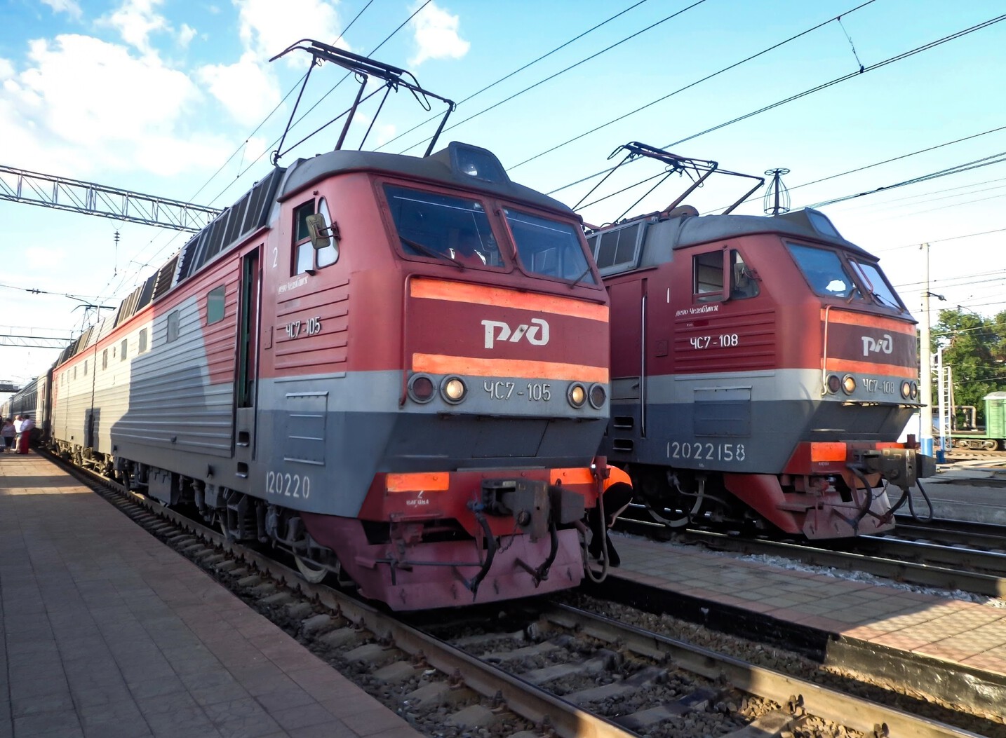 ЧС7-105