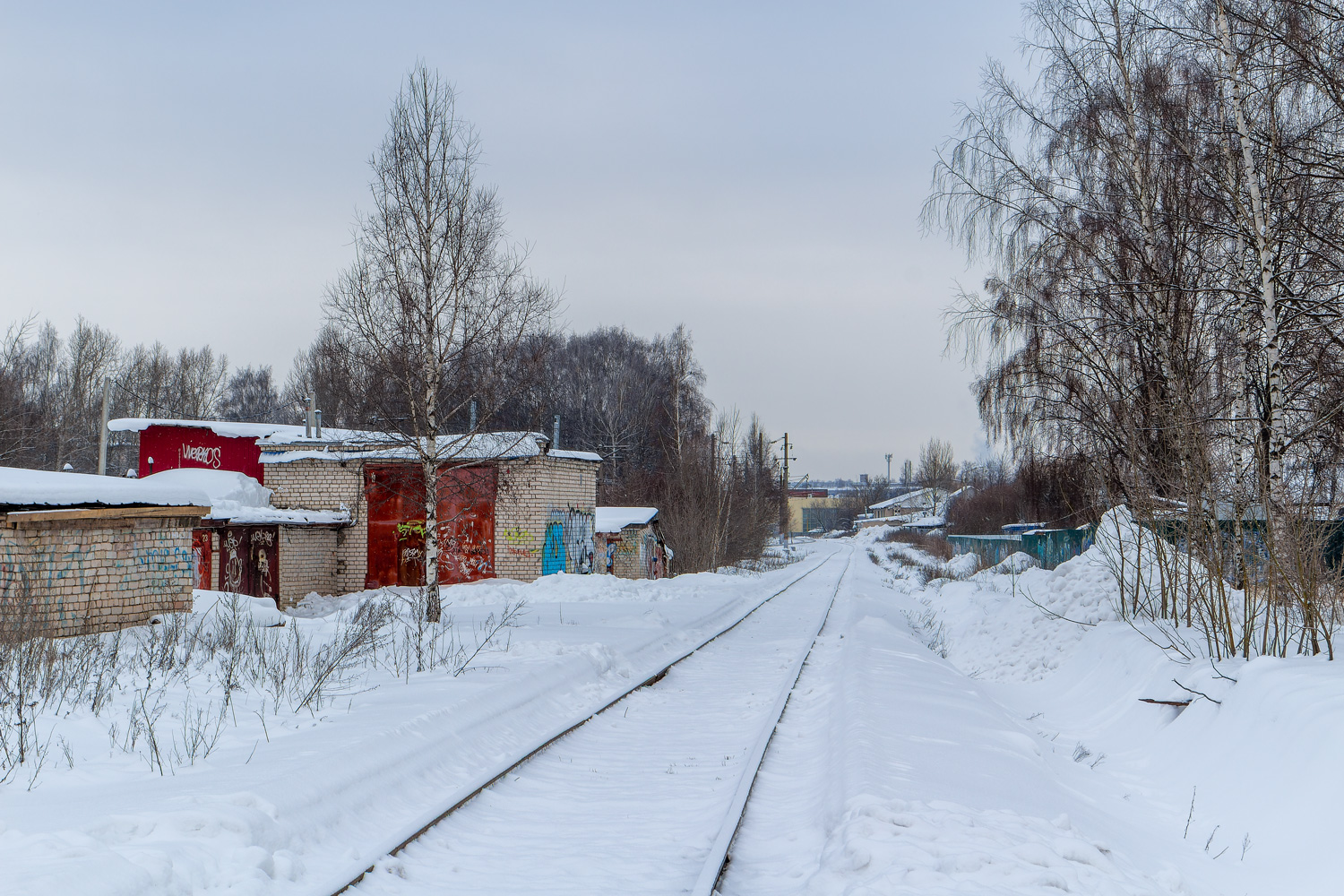 Northern Railway &mdash; Access roads