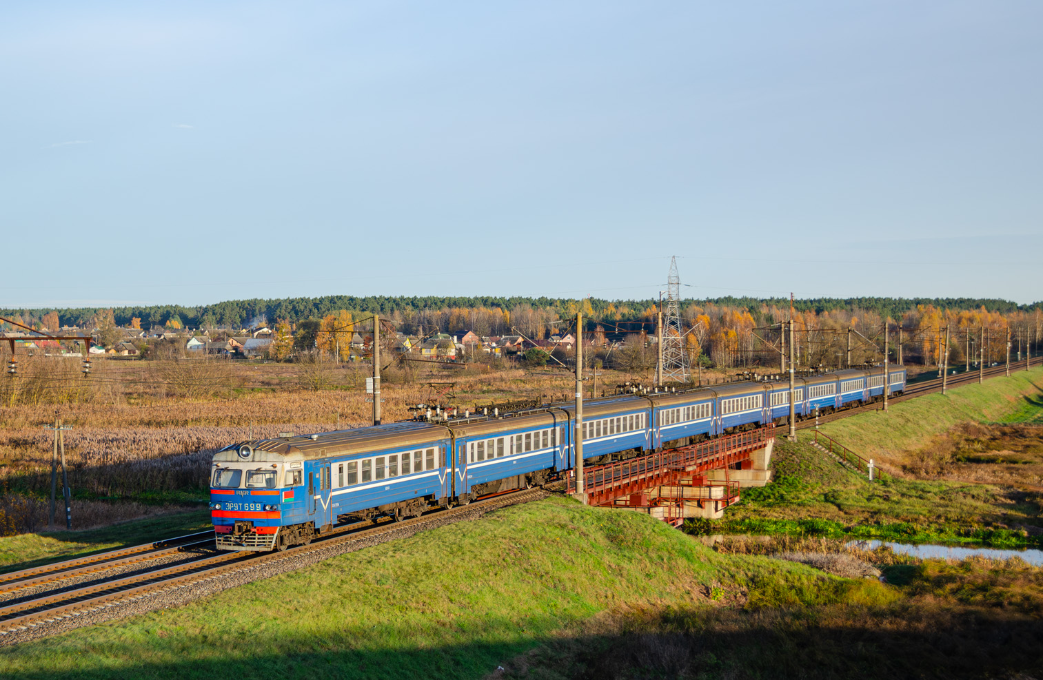 ЭР9Т-699