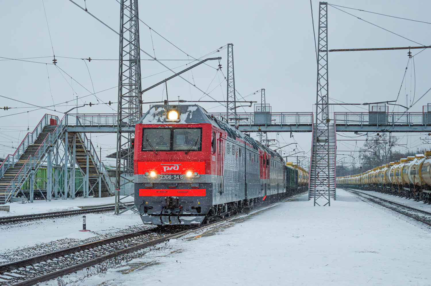 2ЭС6-946