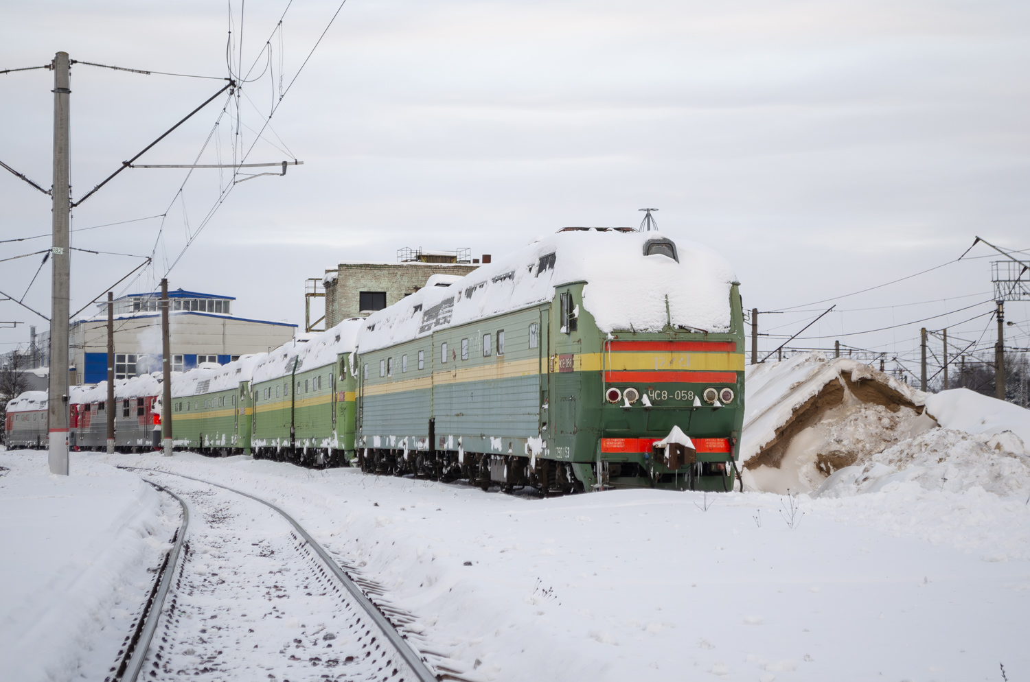 ЧС8-058