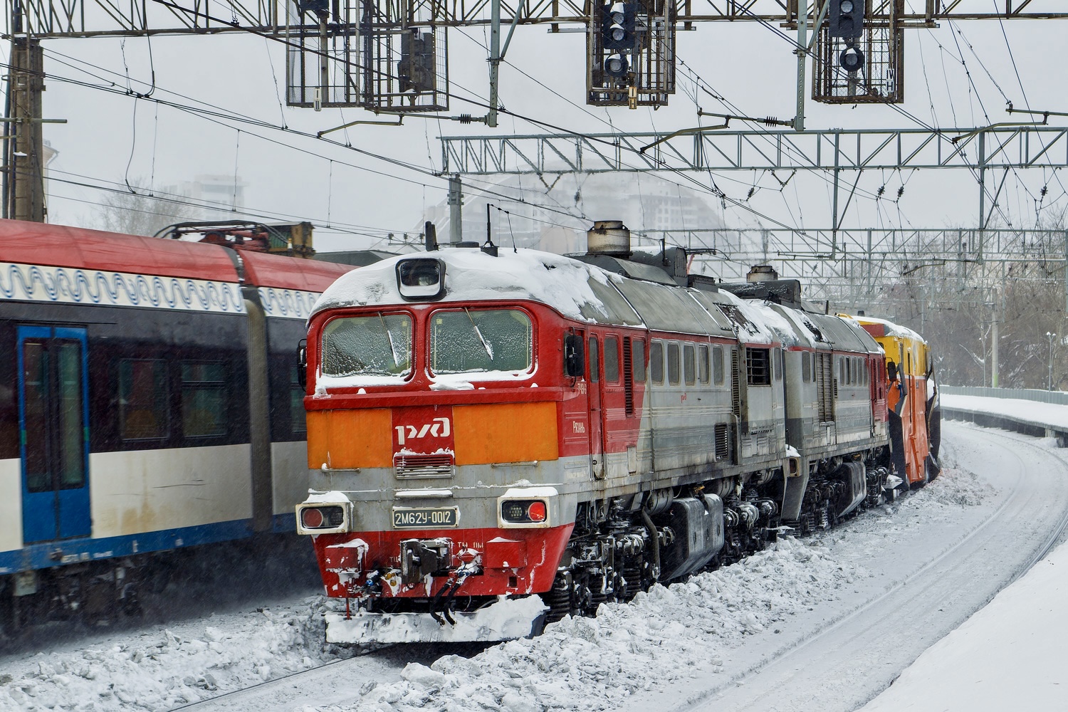 2М62У-0012