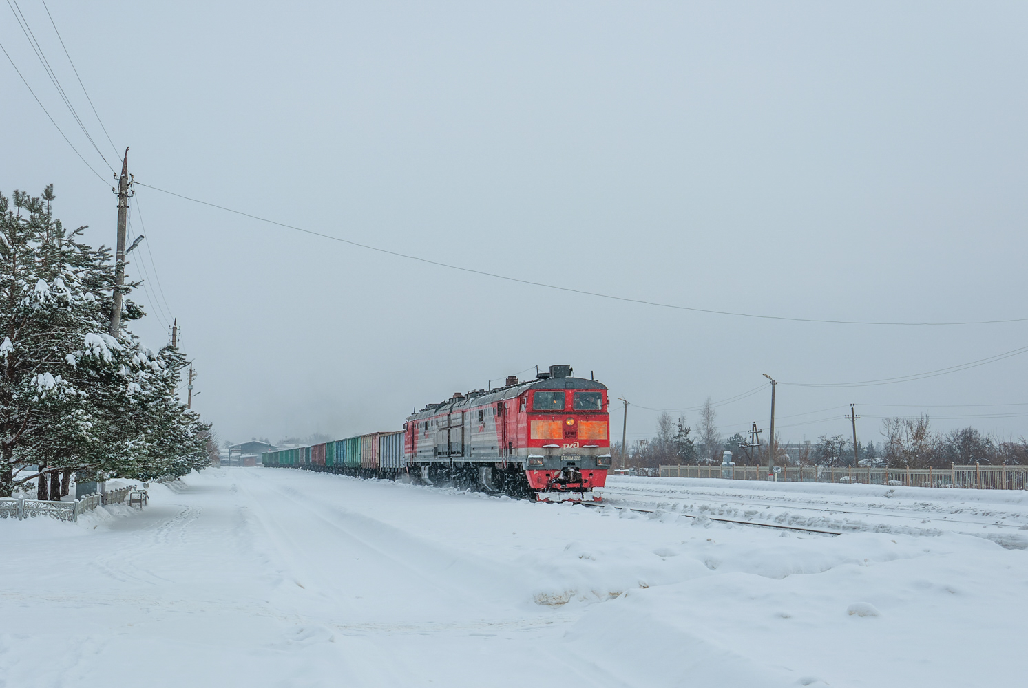 2ТЭ10М-2215