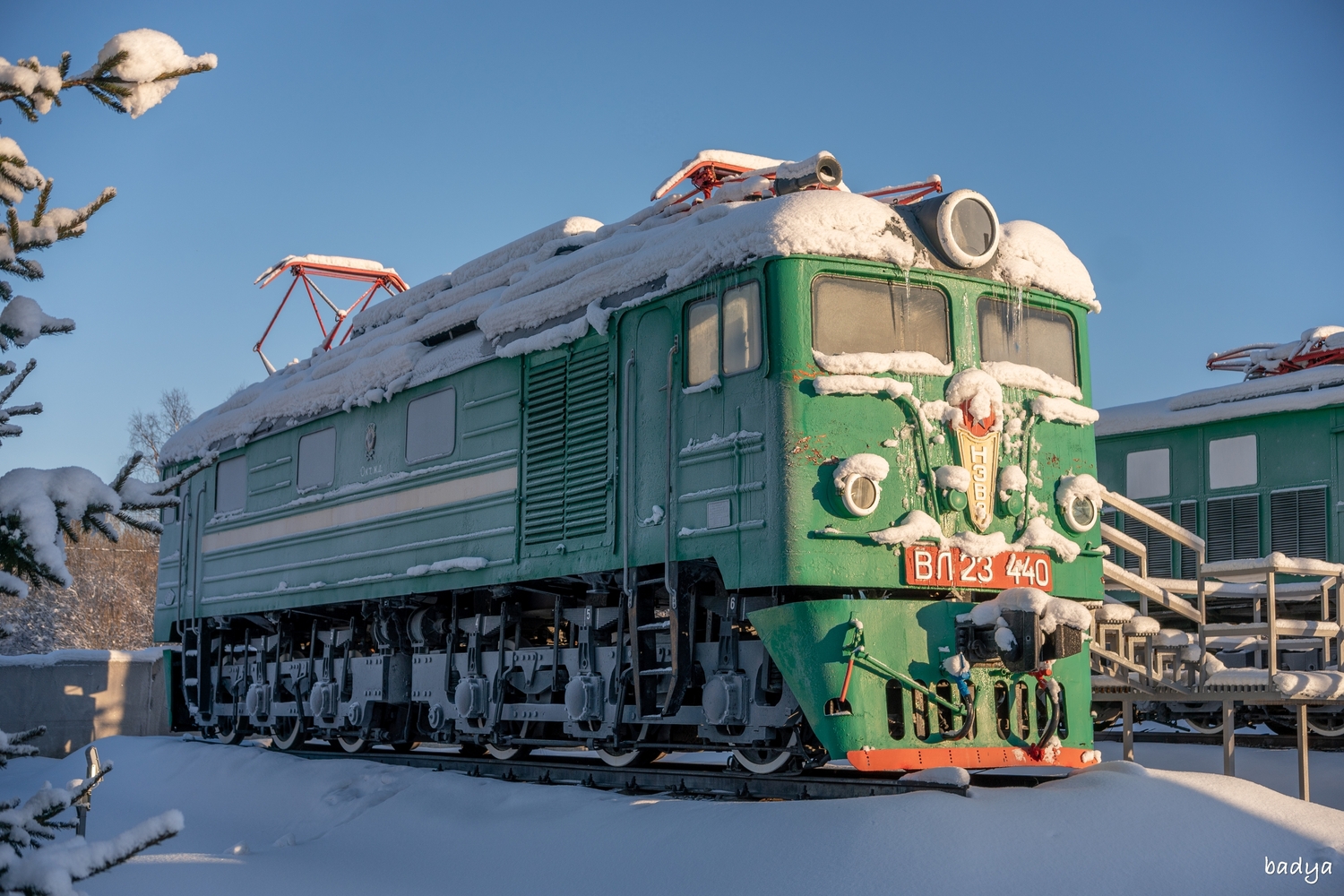 ВЛ23-440