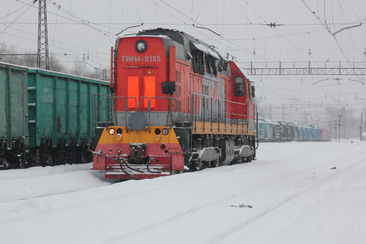 ТЭМ14-0185