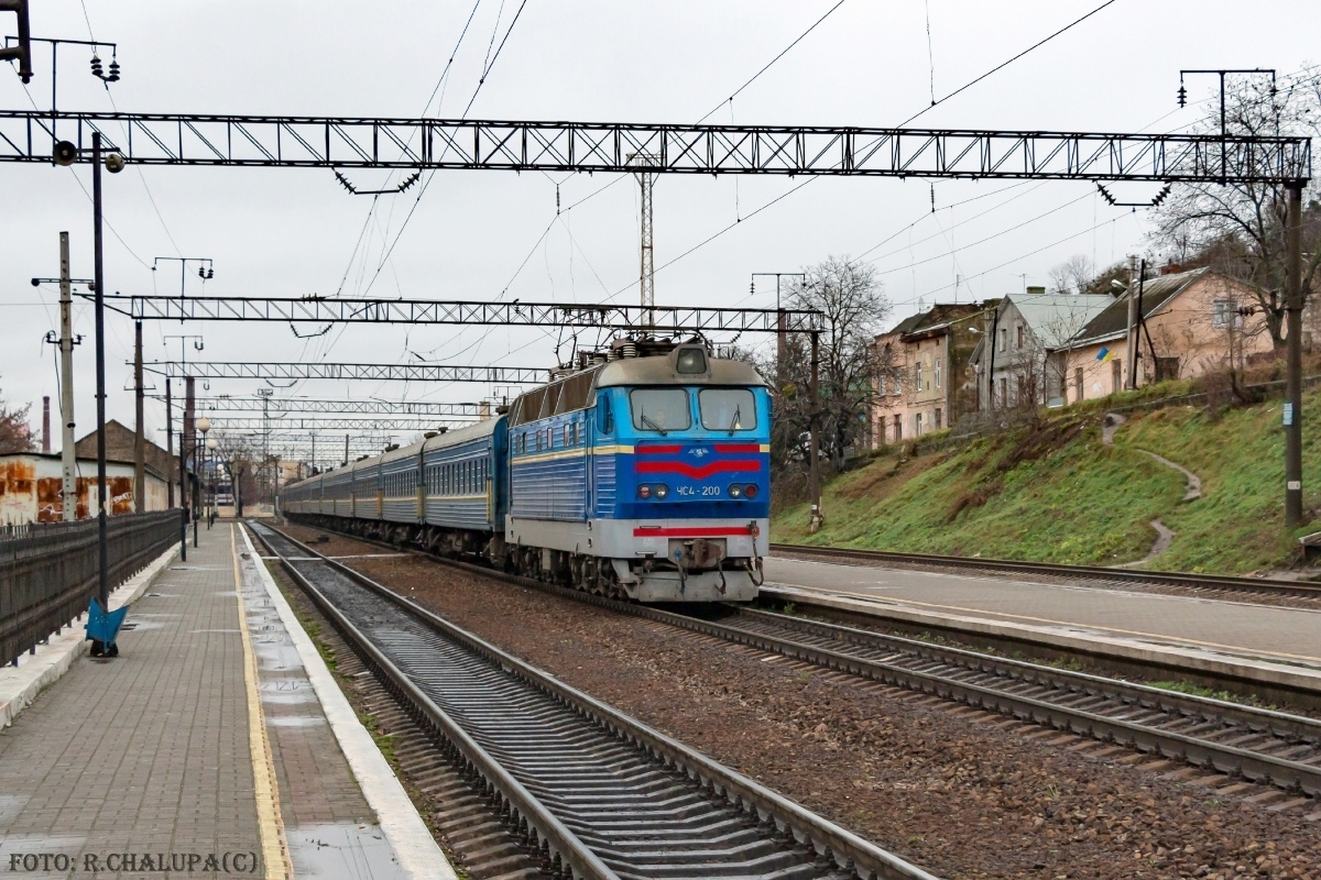 ЧС4-200