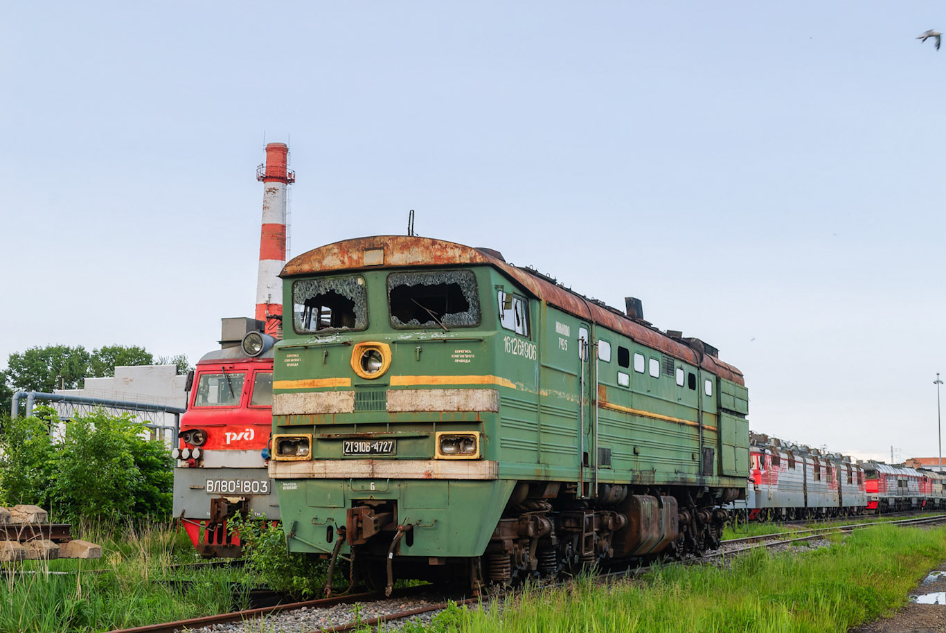 2ТЭ10В-4727Б
