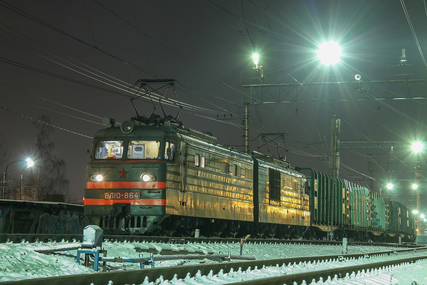ВЛ10-864