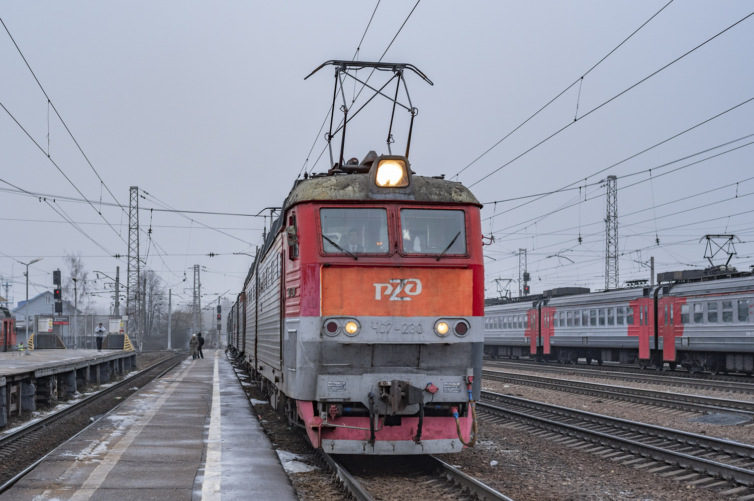ЧС7-230