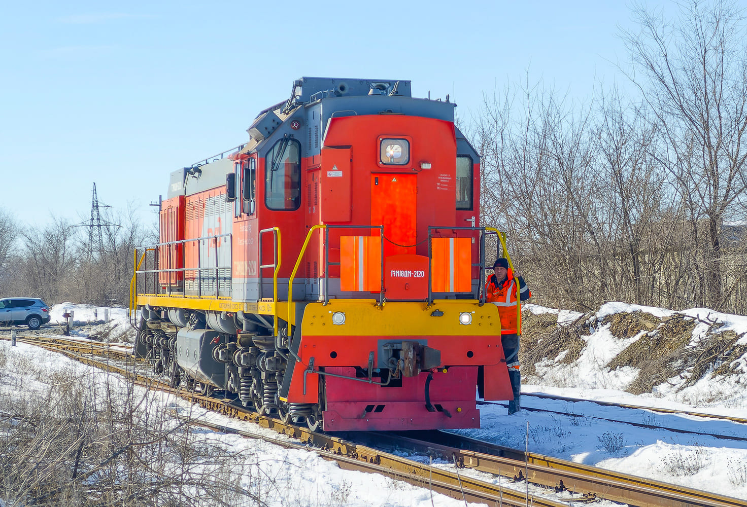 ТЭМ18ДМ-2120