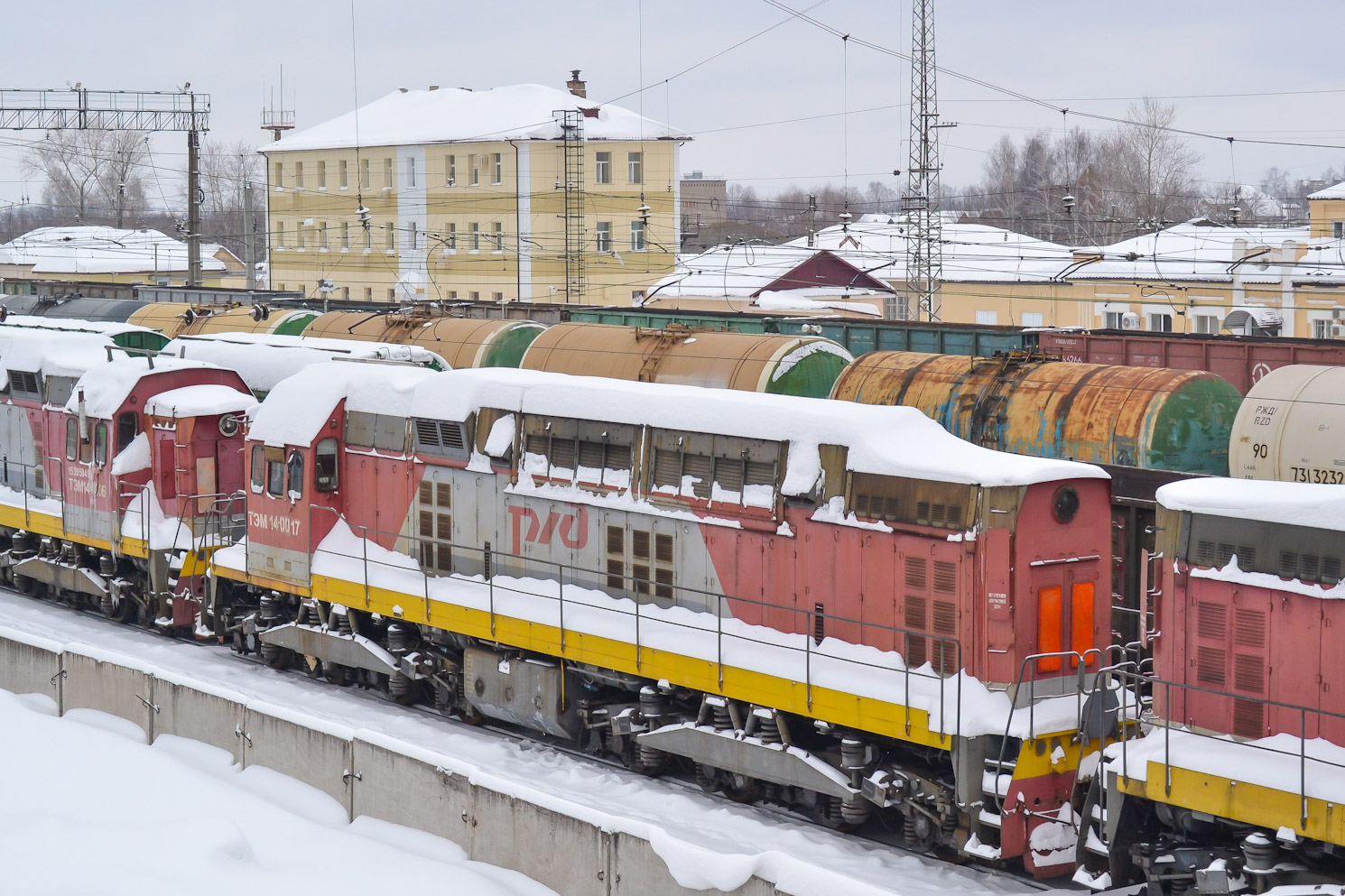 ТЭМ14-0017