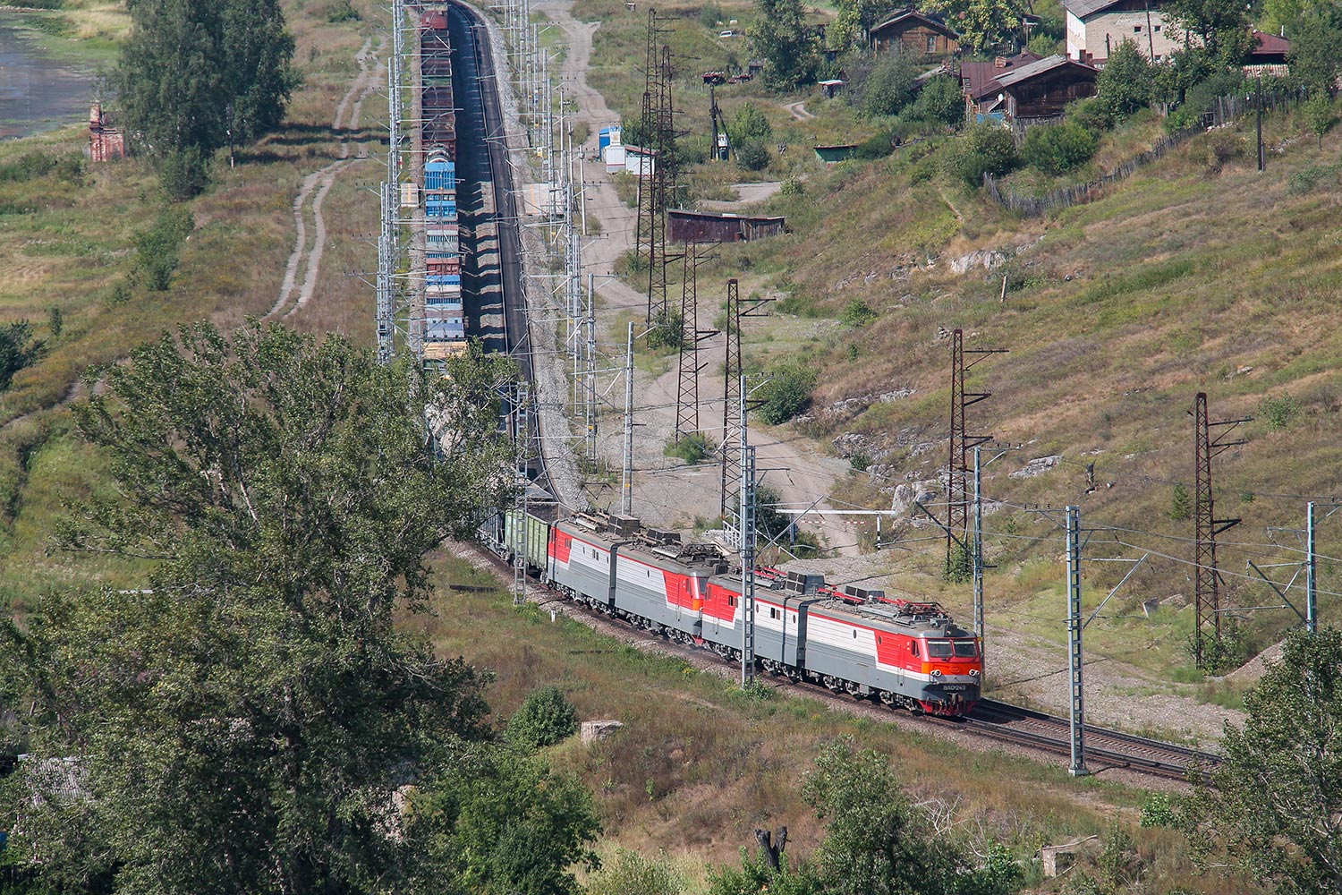 ВЛ10УК-243