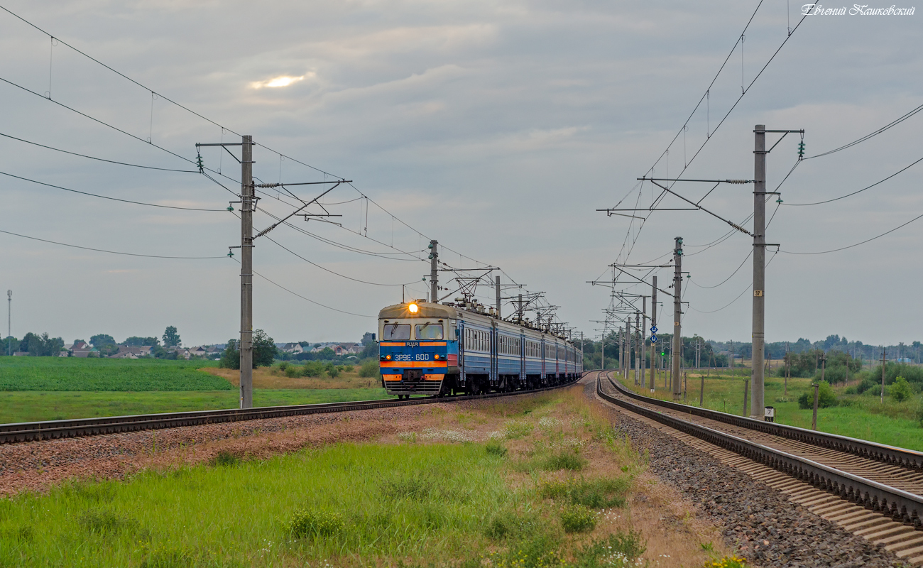 ЭР9Е-600