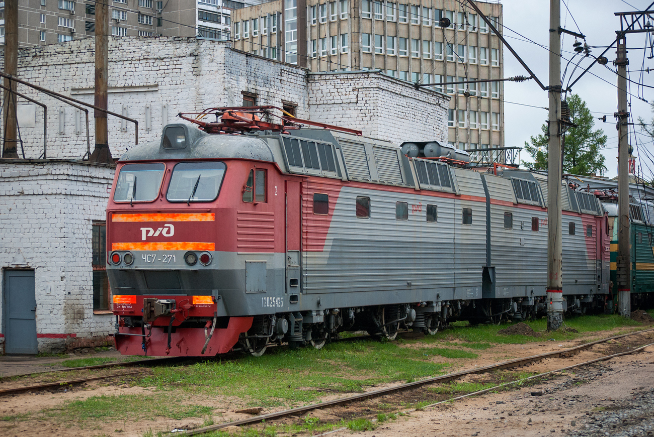 ЧС7-271