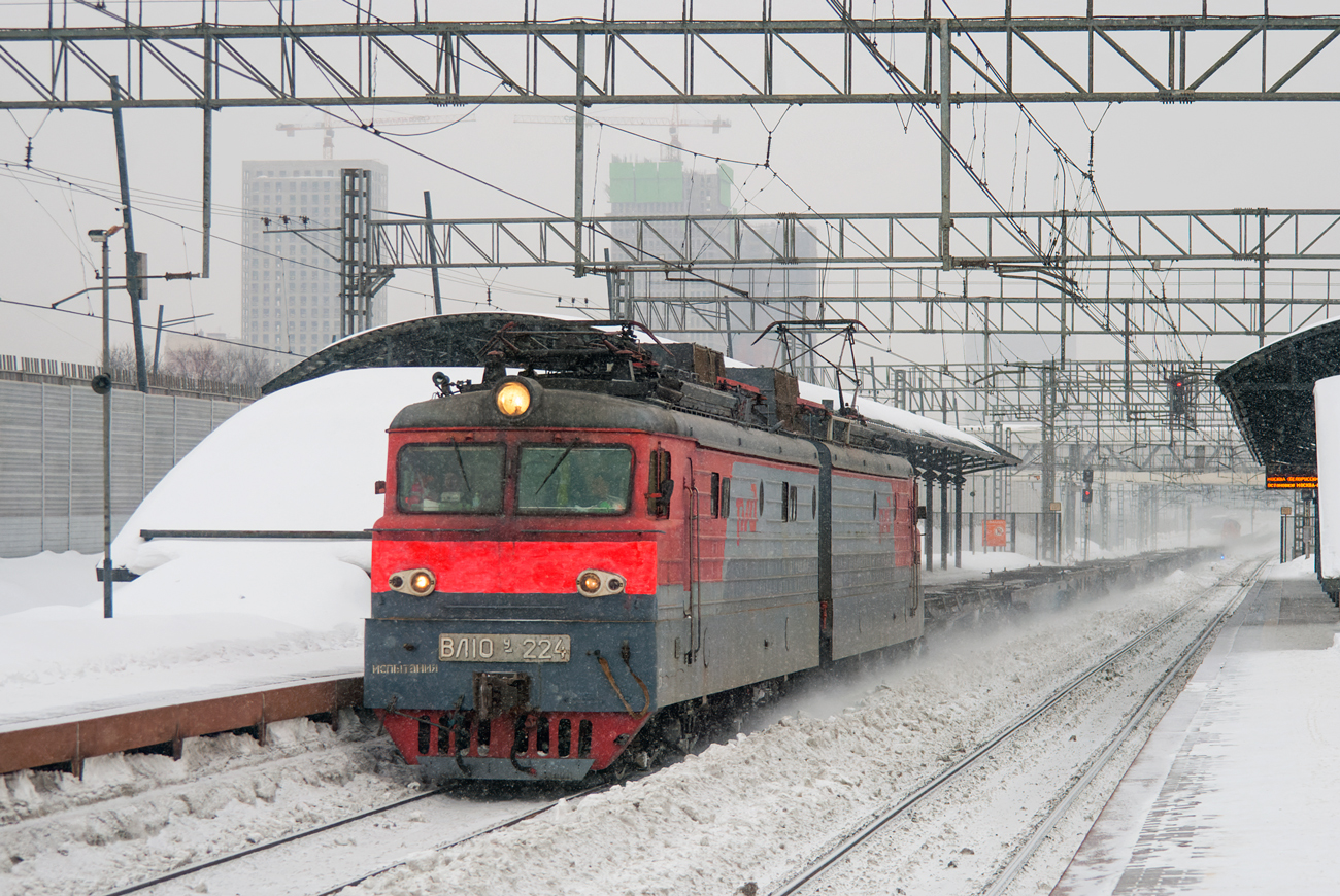 ВЛ10У-224
