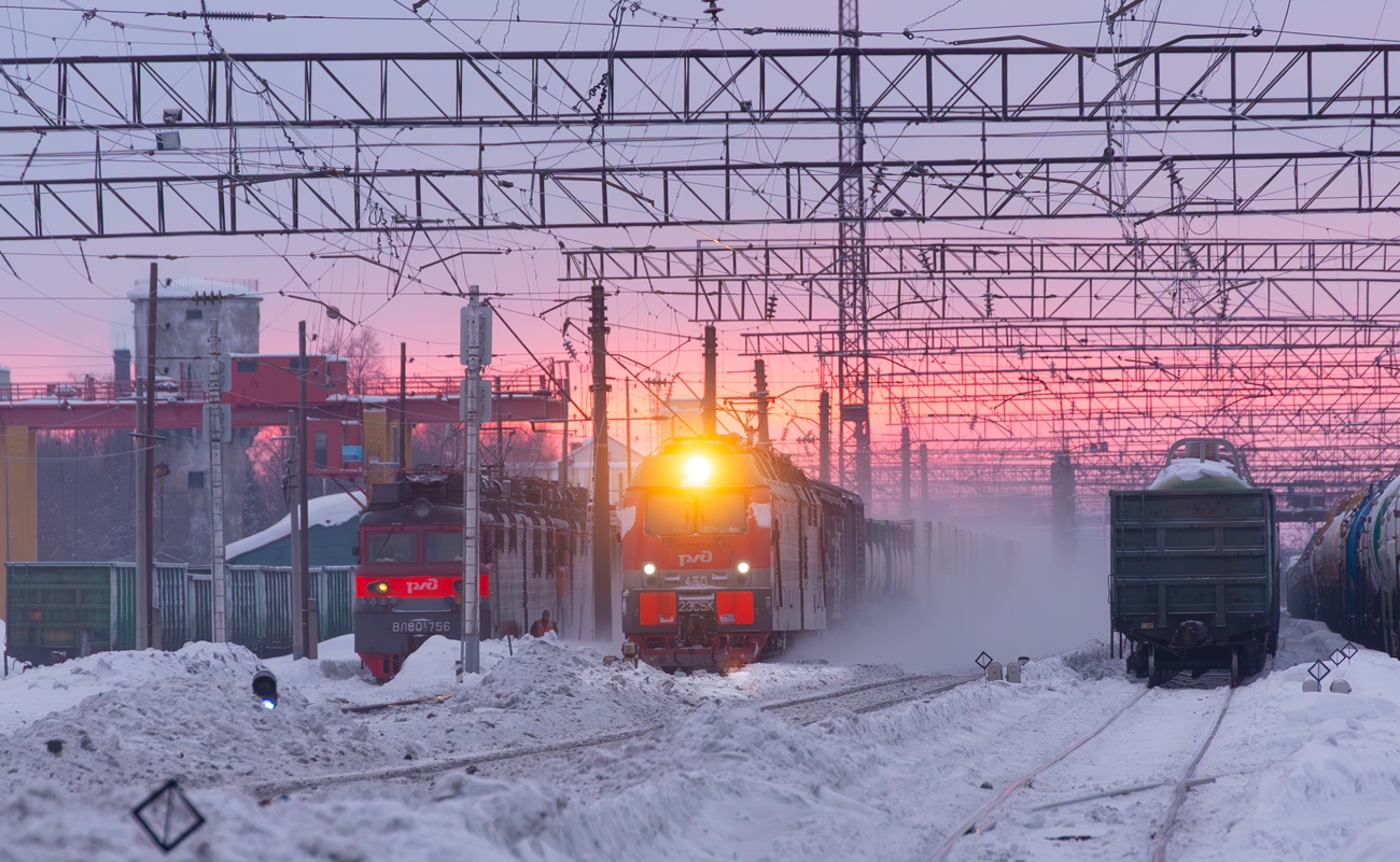 2ЭС5К-450; Фотозарисовки (Горьковская железная дорога)