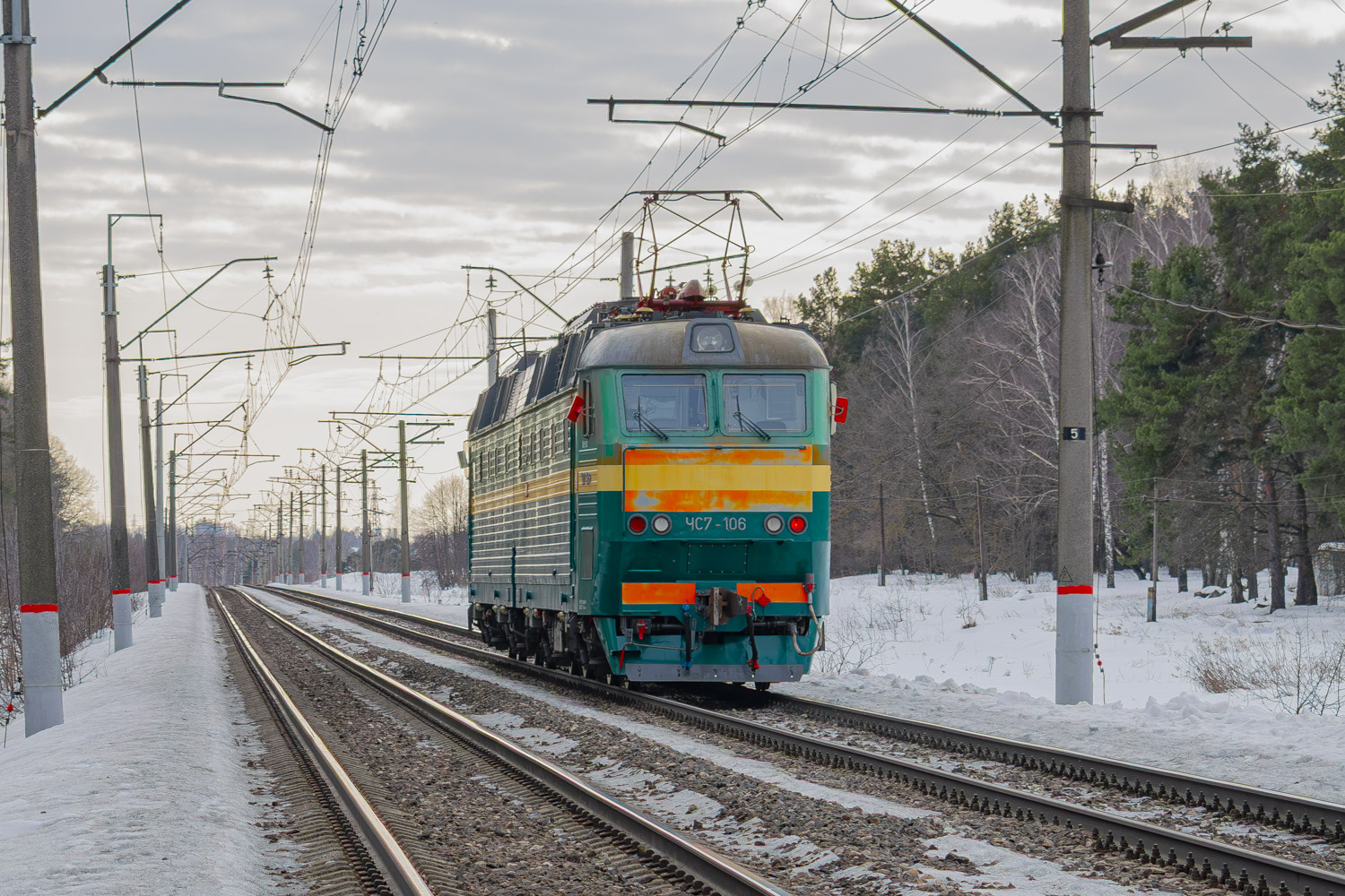 ЧС7-106