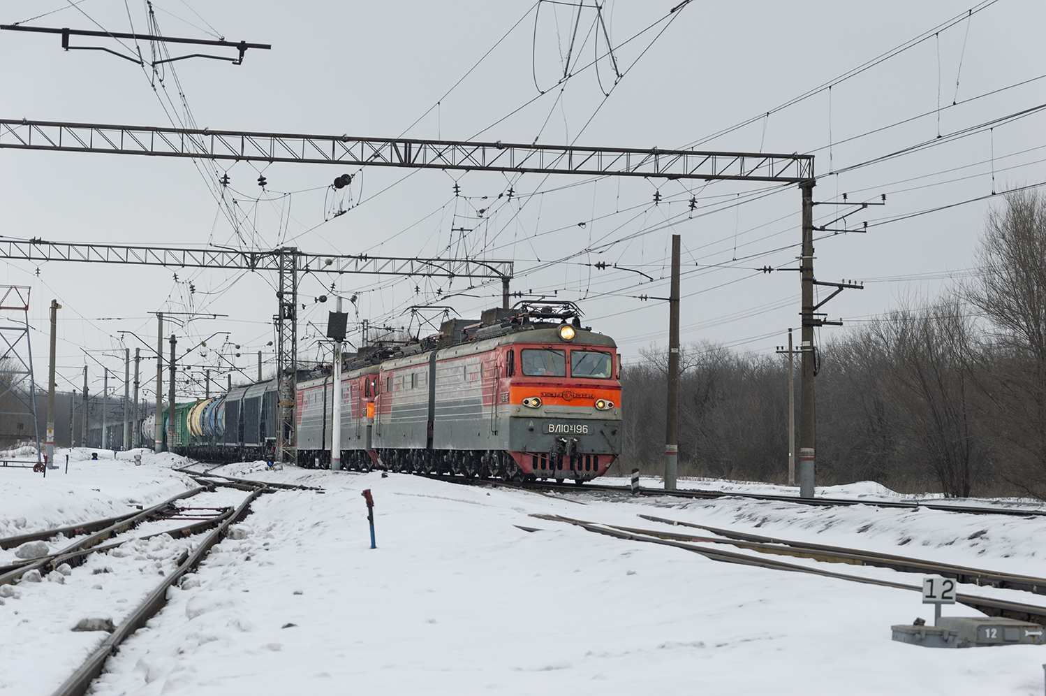 ВЛ10У-196
