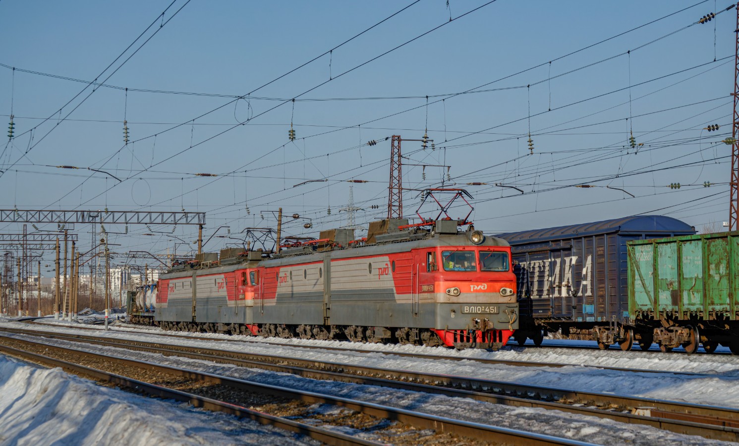 ВЛ10У-451