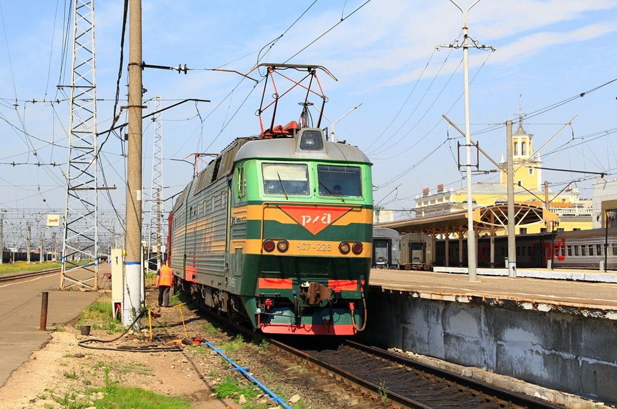 ЧС7-226