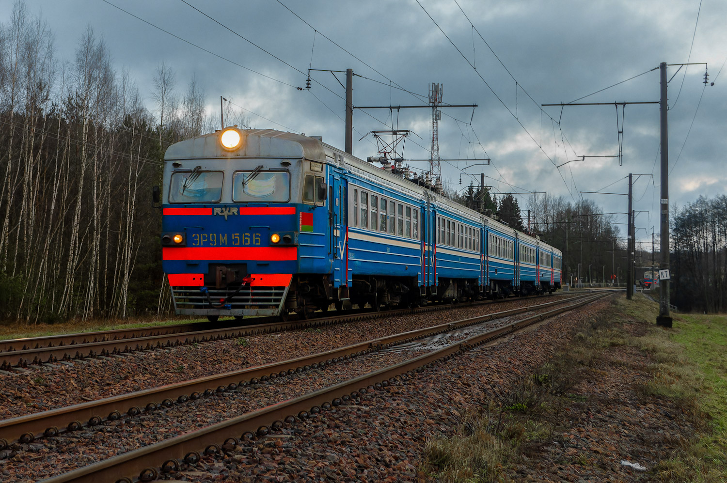 ЭР9М-566