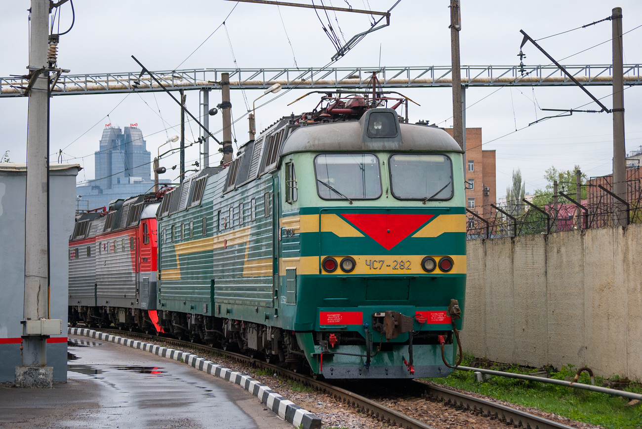 ЧС7-282