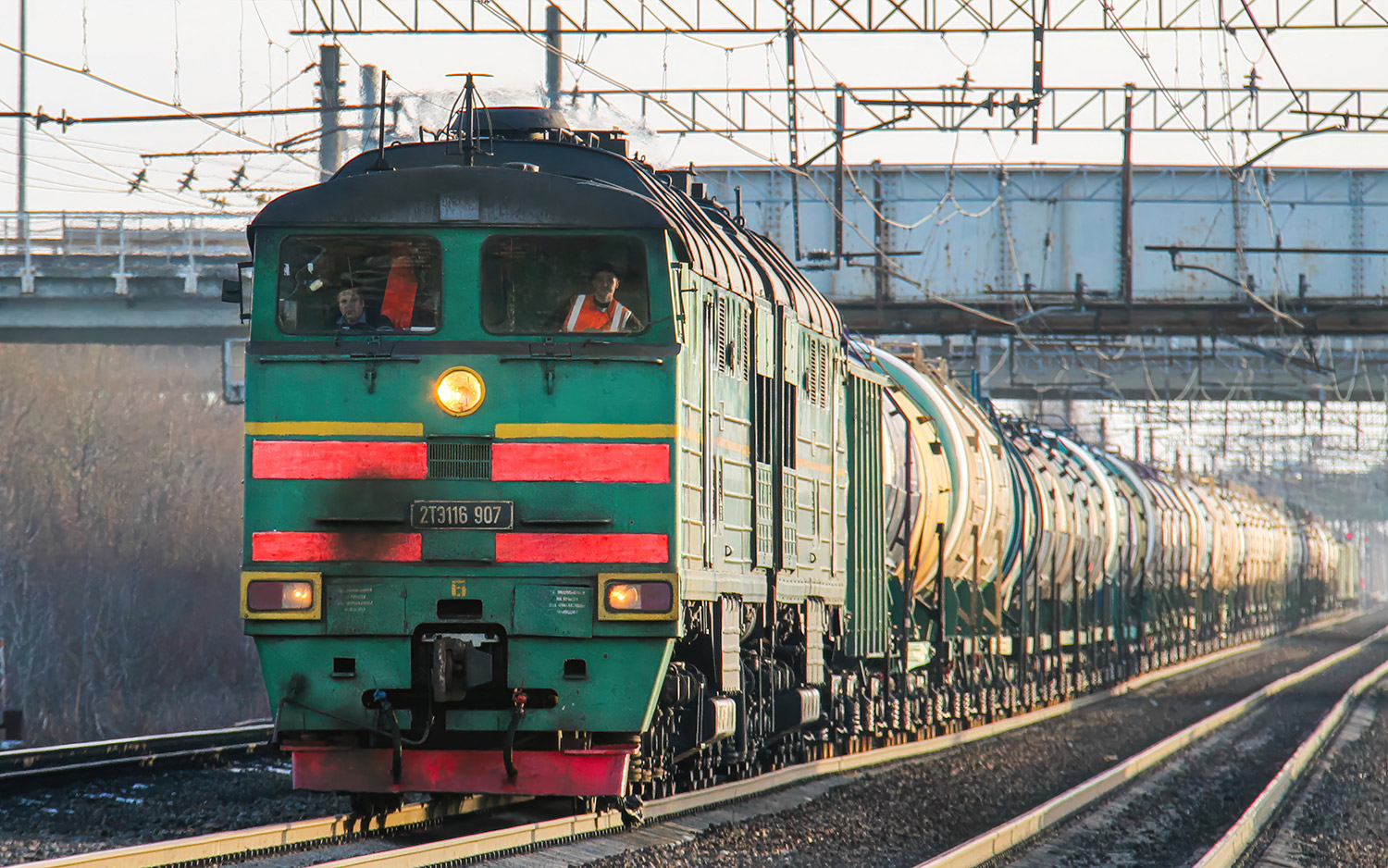 2ТЭ116-907
