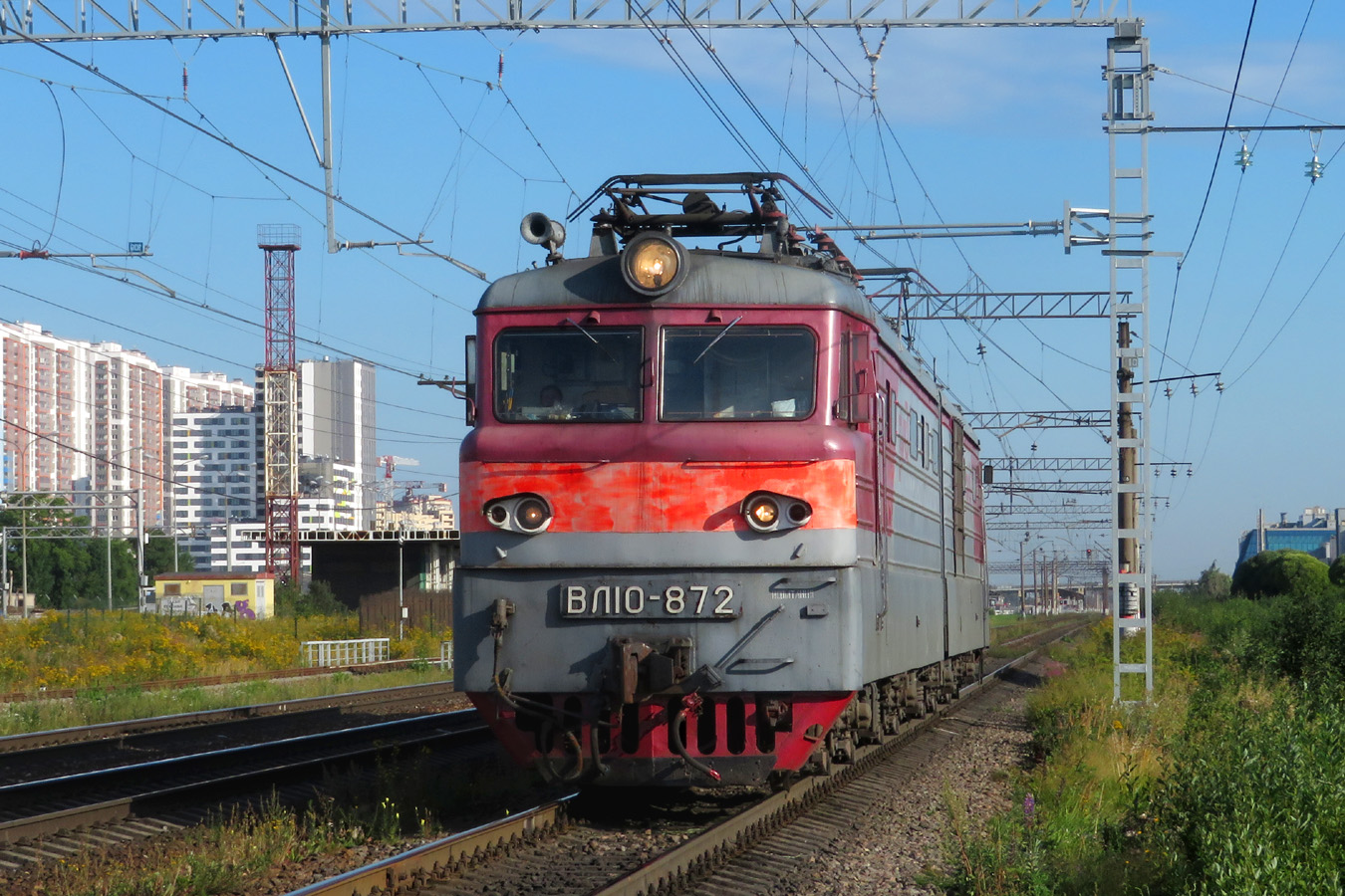 ВЛ10-872