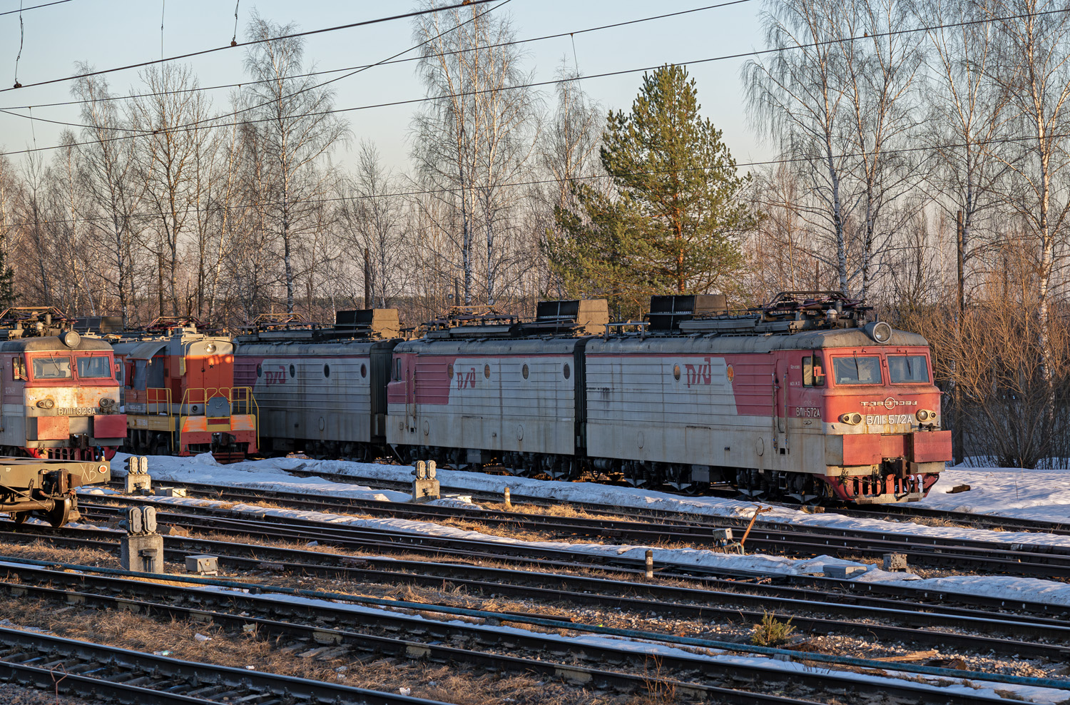 ВЛ11-572