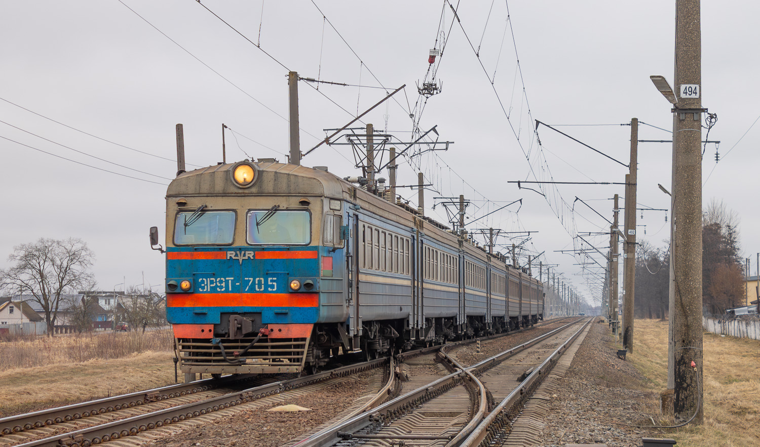 ЭР9Т-705