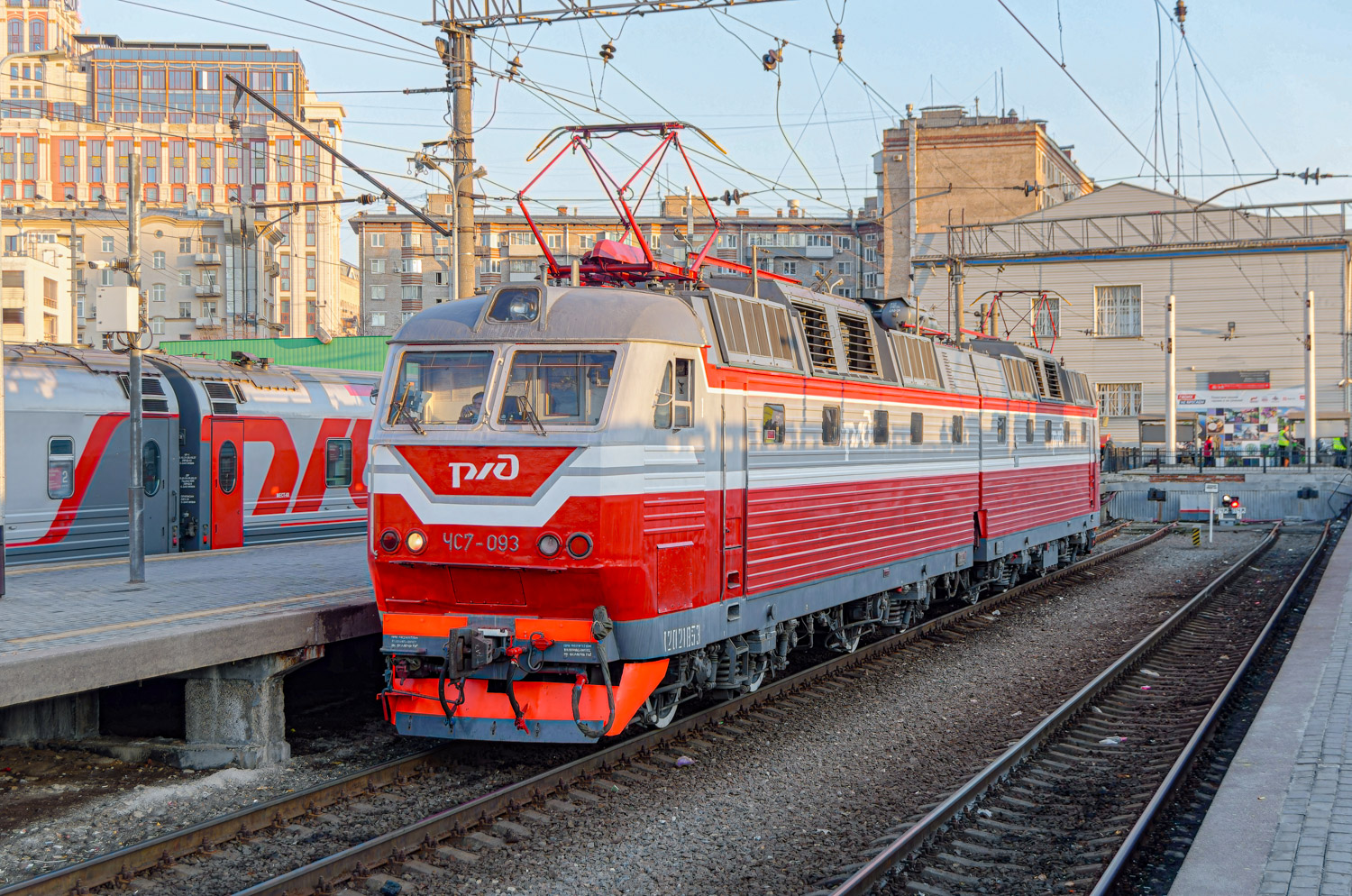 ЧС7-093