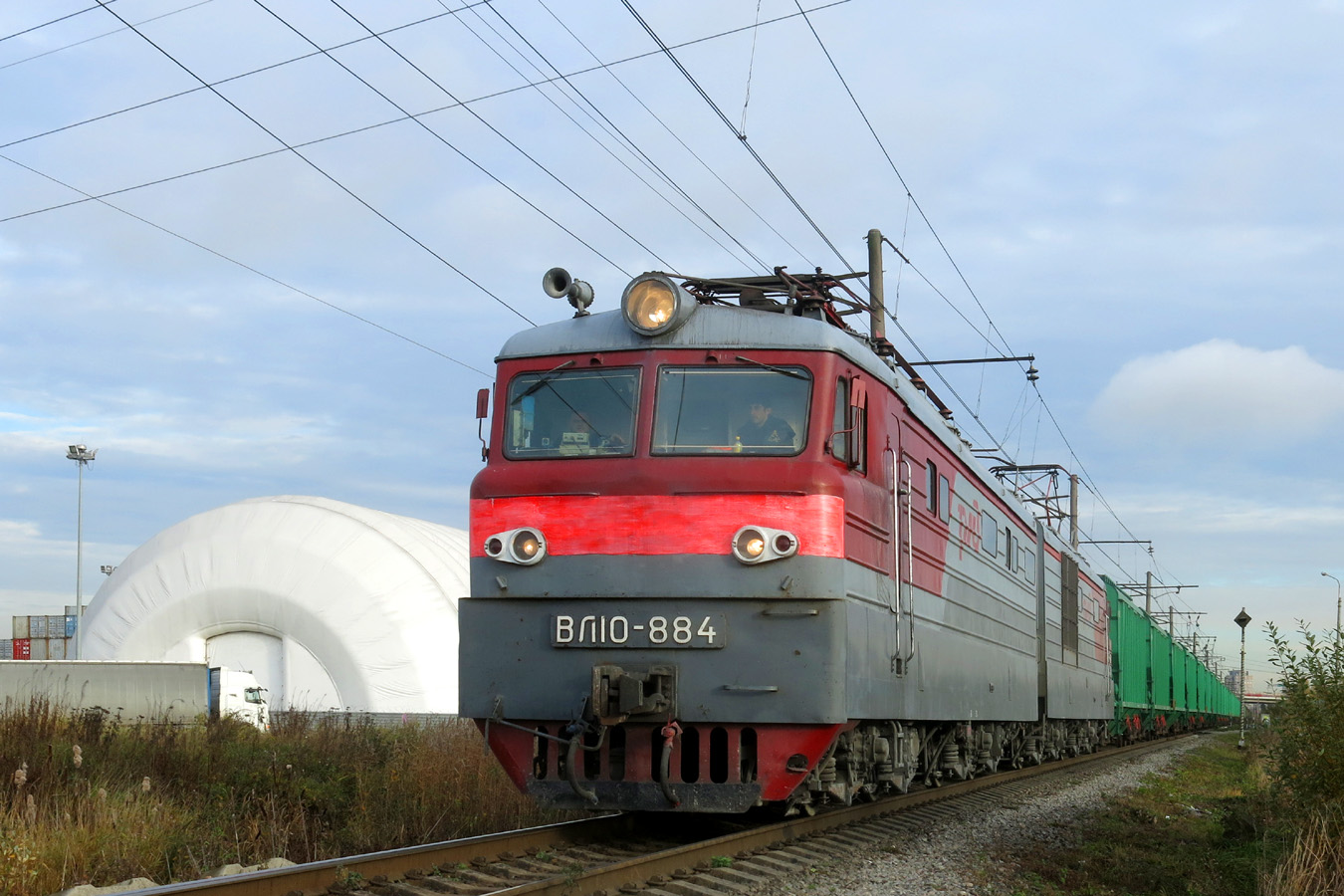 ВЛ10-884