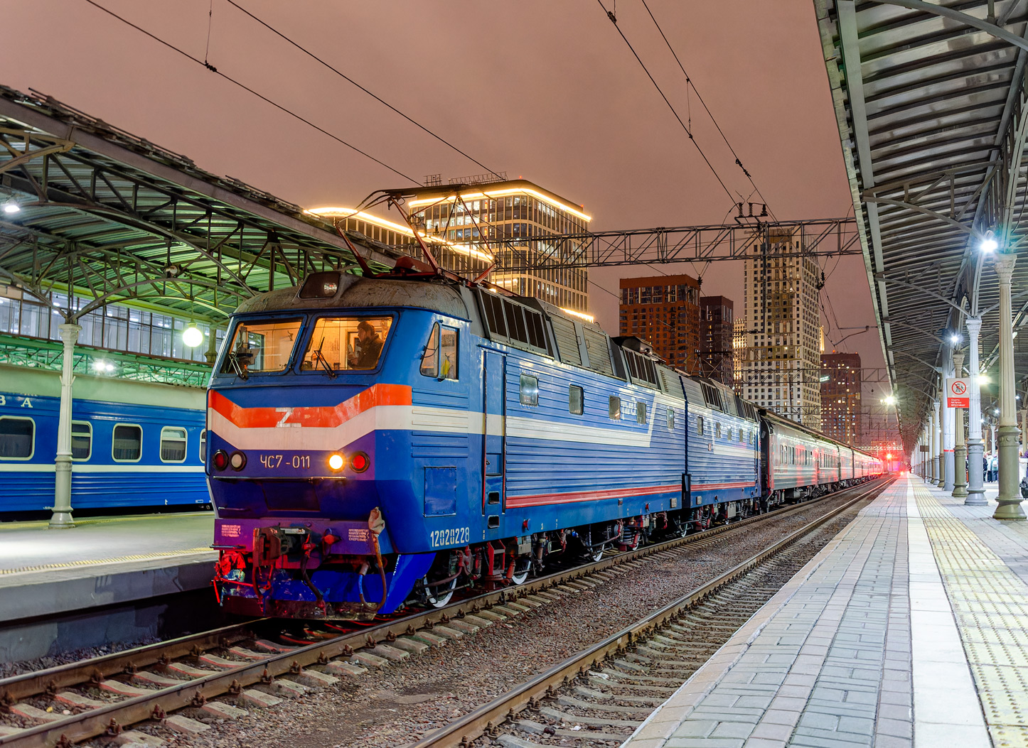 ЧС7-011