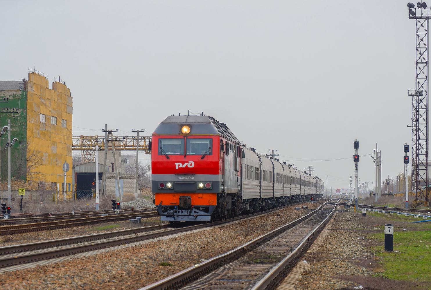 ТЭП70БС-128