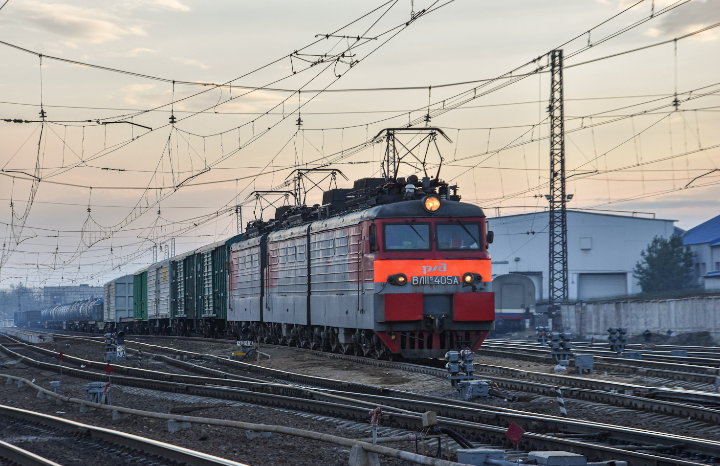 ВЛ11М-405