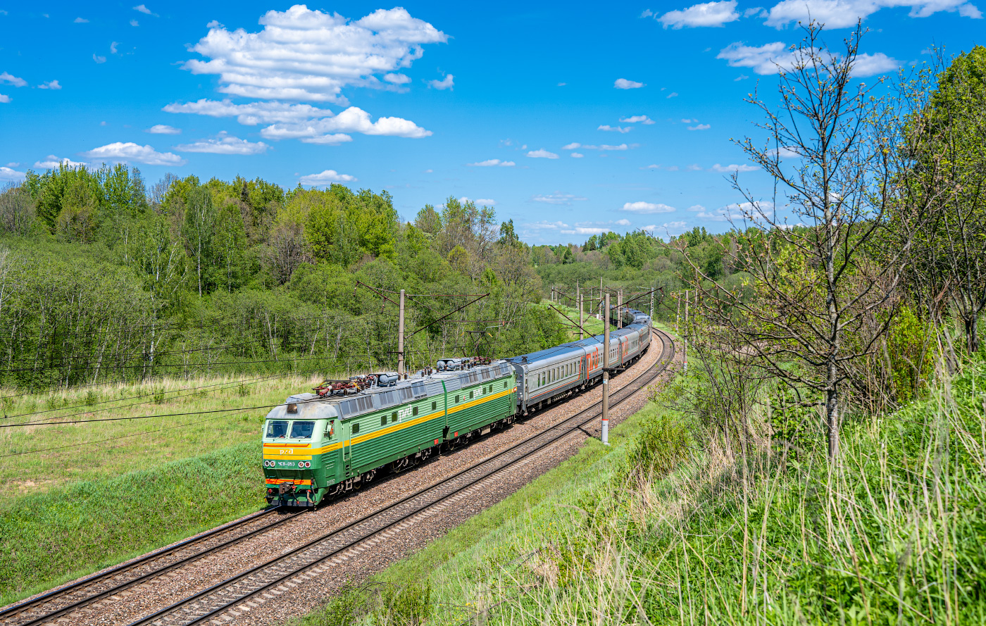 ЧС8-053