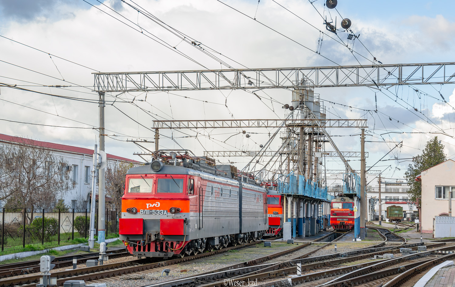 ВЛ11-533