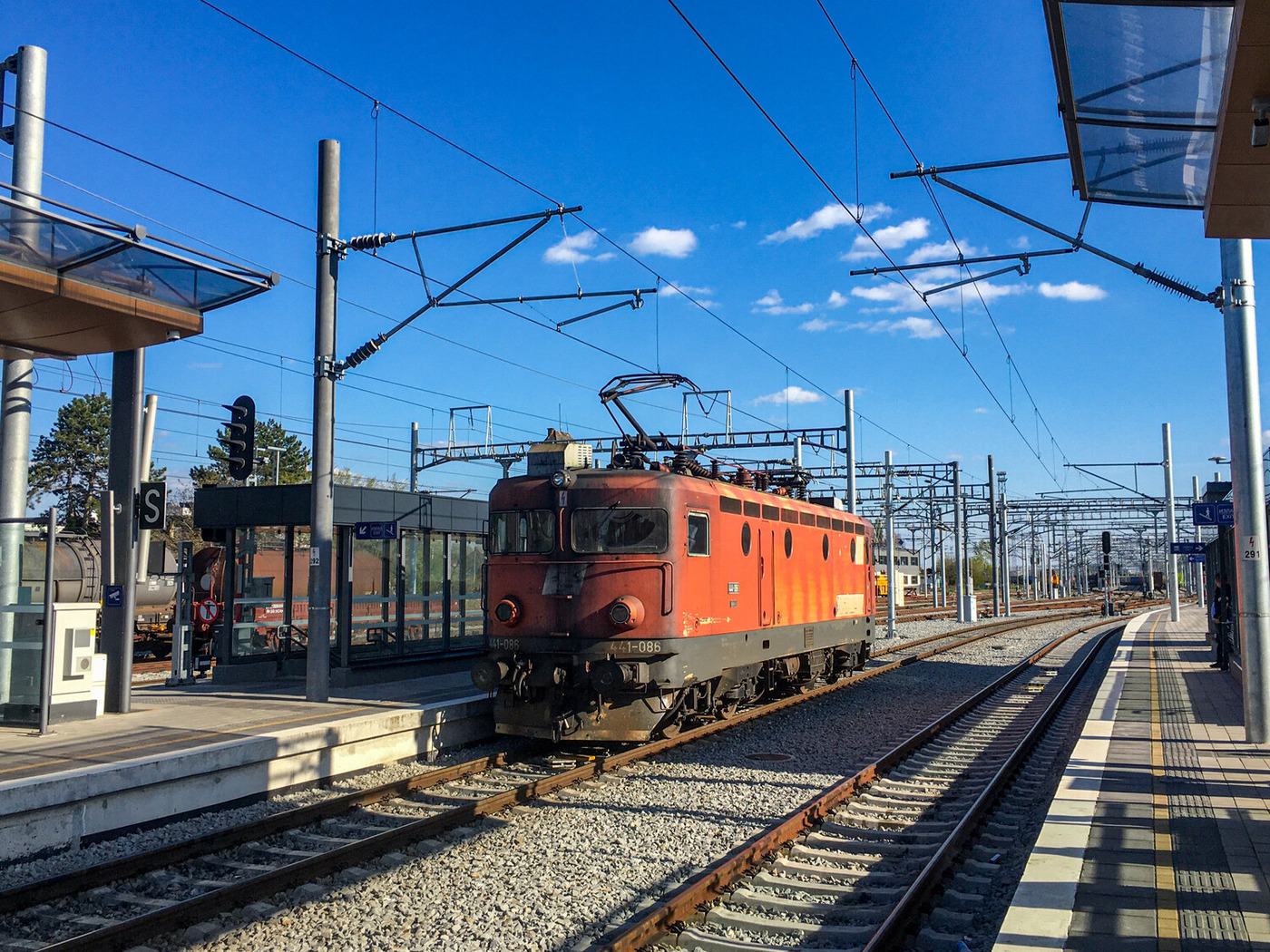 441-086