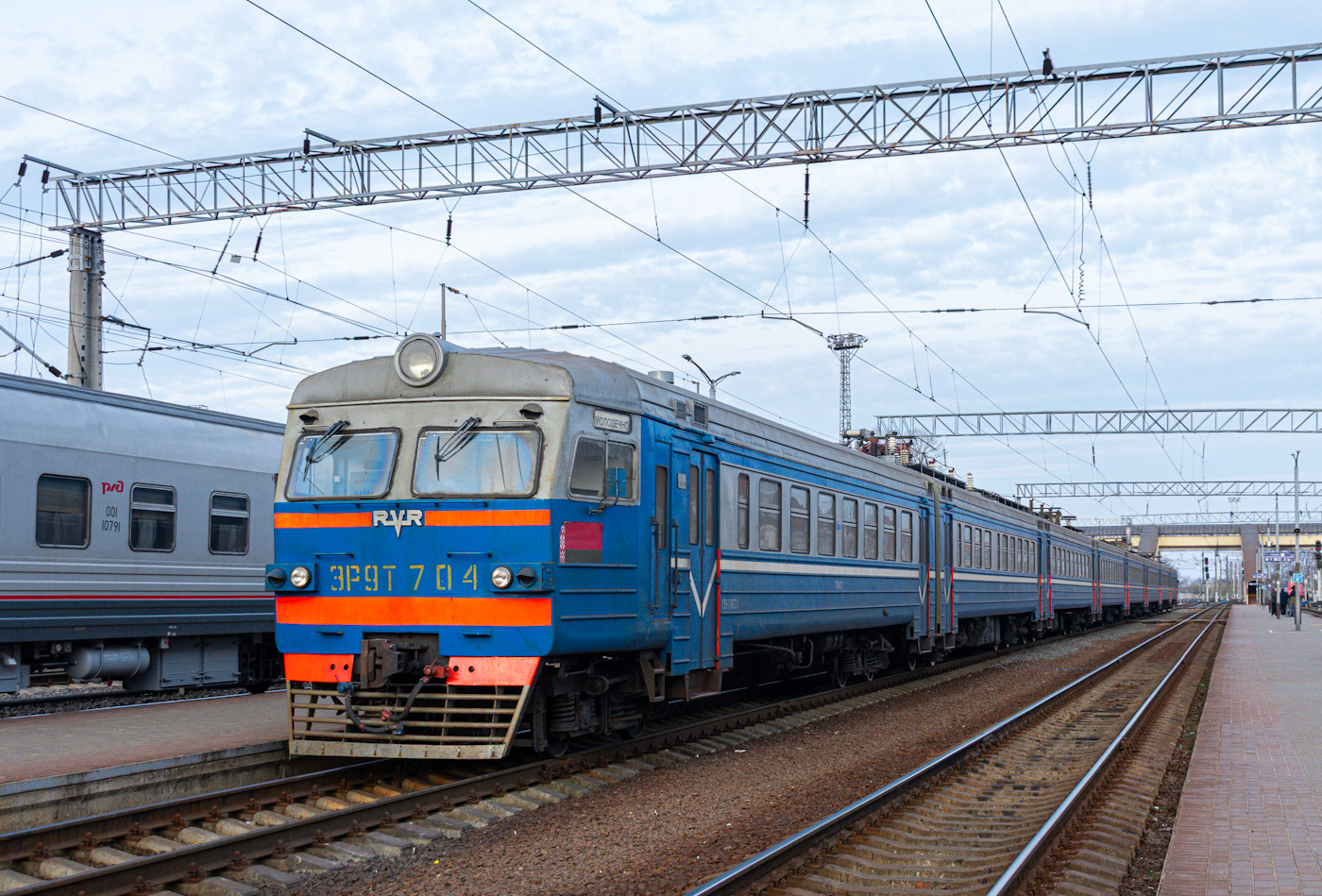 ЭР9Т-704