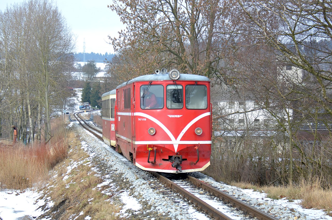 T47.018