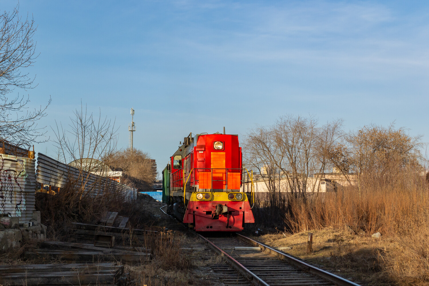 ТЭМ18ДМ-282