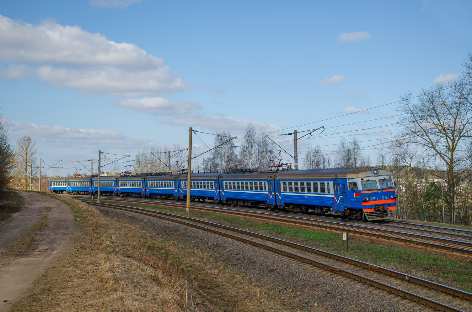 ЭР9Т-693