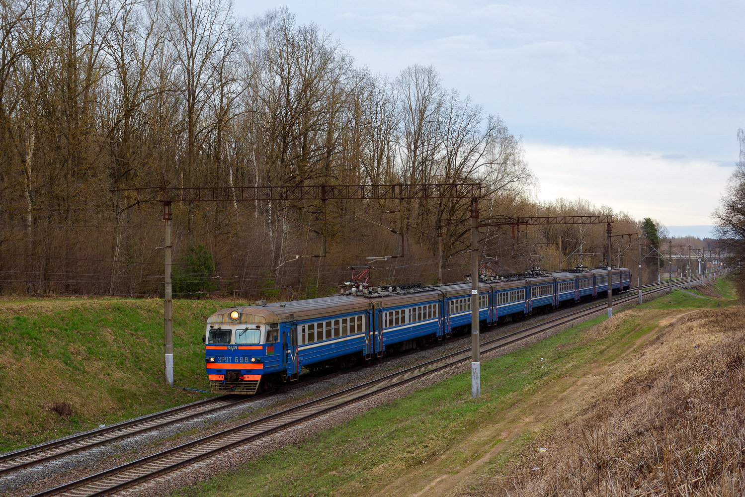 ЭР9Т-698